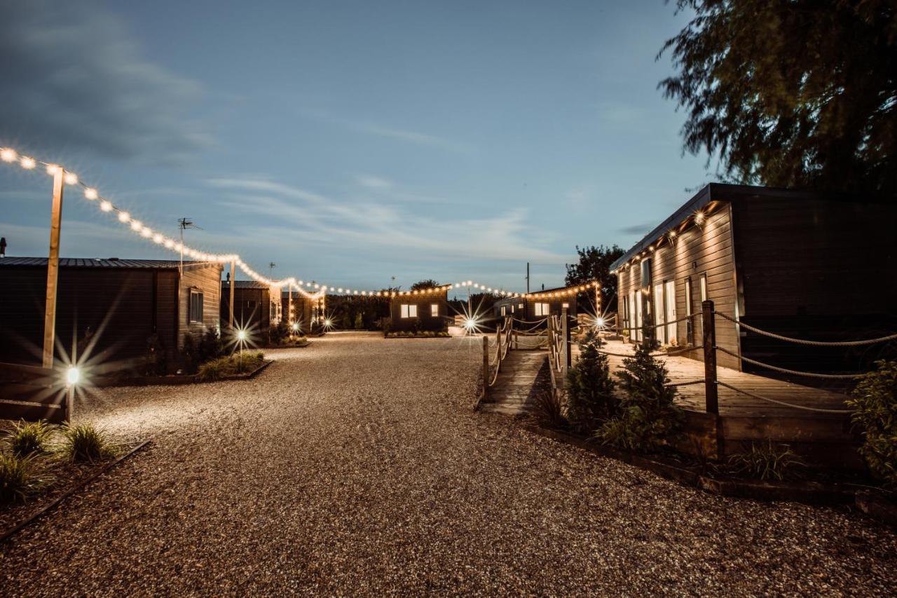 Black Bull Retreat, Barmston With Private Hot Tubs Driffield Eksteriør billede
