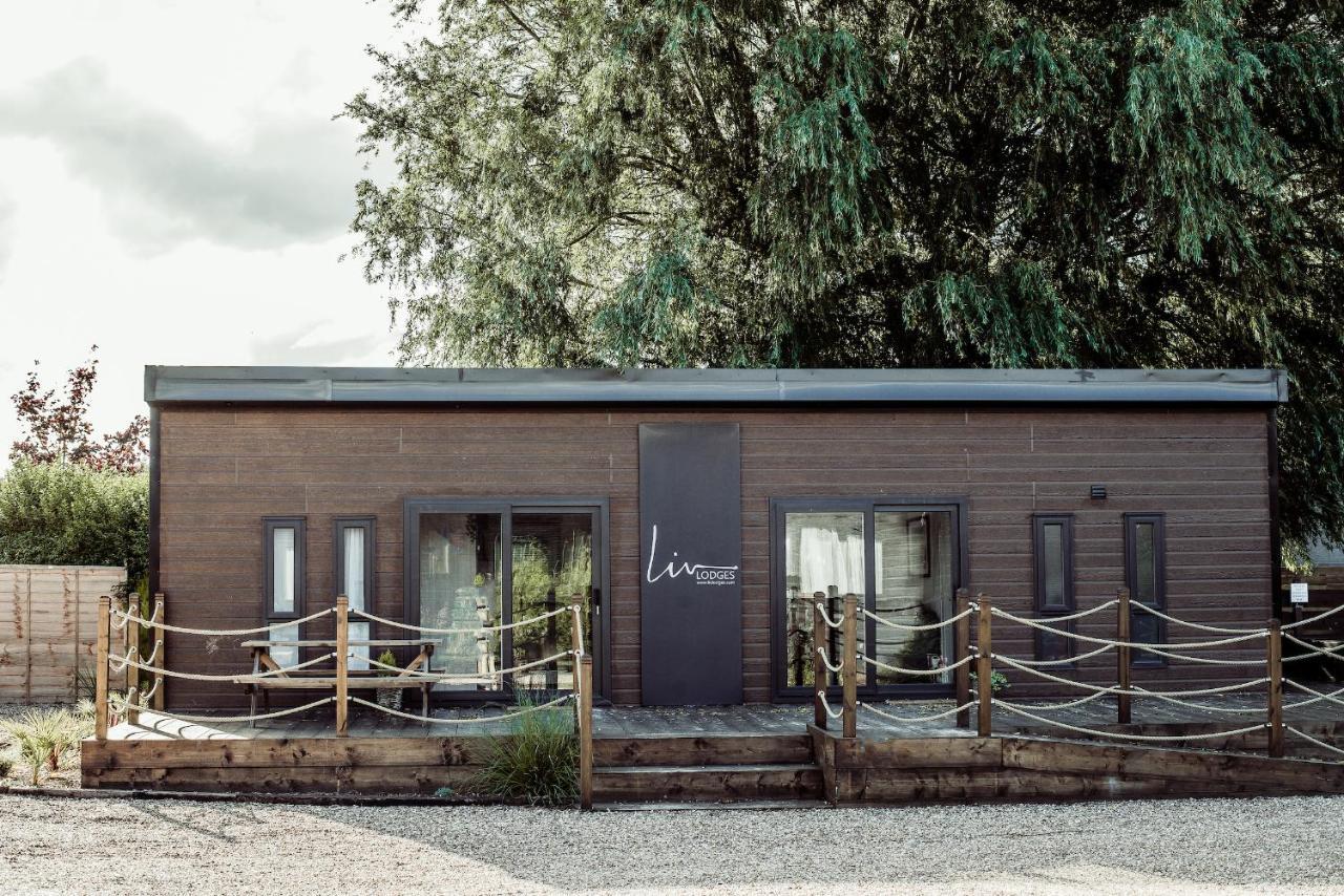Black Bull Retreat, Barmston With Private Hot Tubs Driffield Eksteriør billede