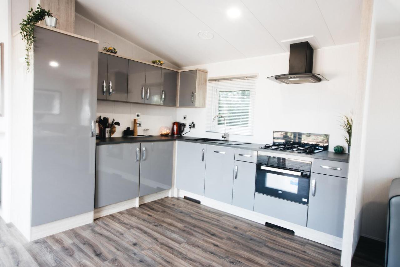 Black Bull Retreat, Barmston With Private Hot Tubs Driffield Eksteriør billede