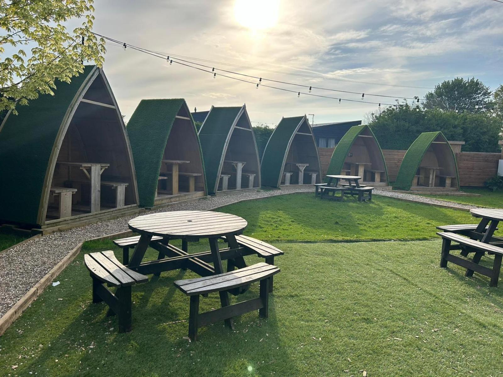 Black Bull Retreat, Barmston With Private Hot Tubs Driffield Eksteriør billede